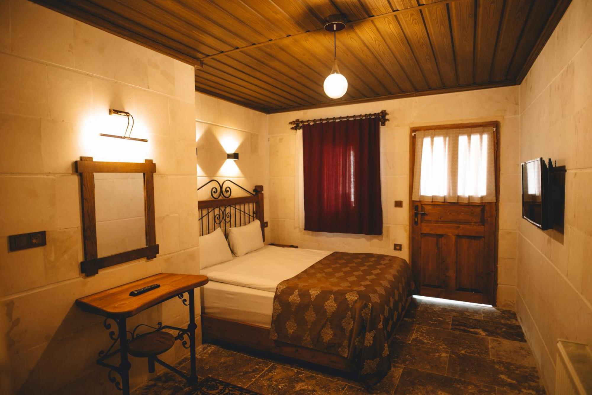 Bed and Breakfast Cavusin Cave House-Cappadocia Гьореме Екстер'єр фото