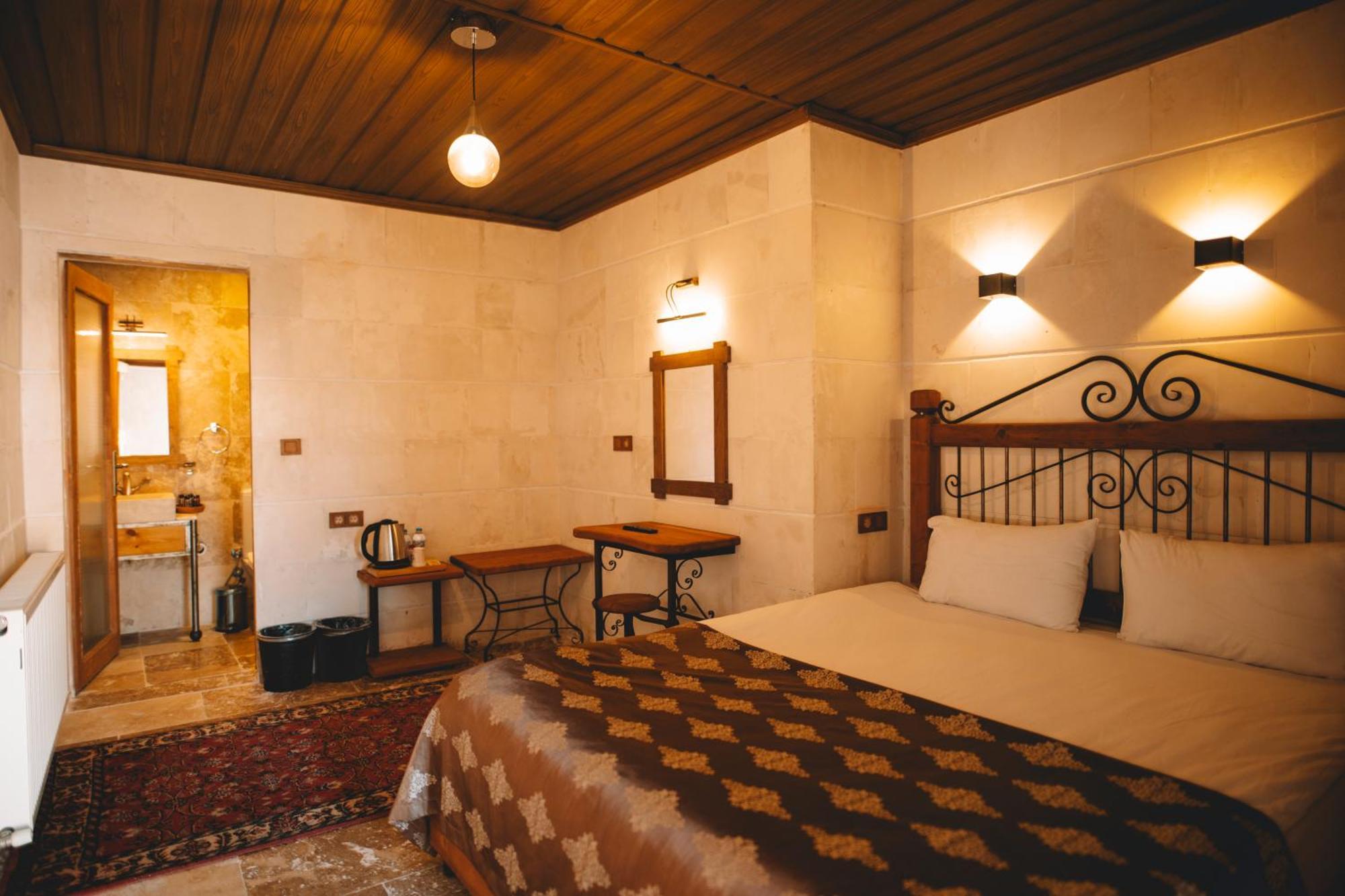 Bed and Breakfast Cavusin Cave House-Cappadocia Гьореме Екстер'єр фото