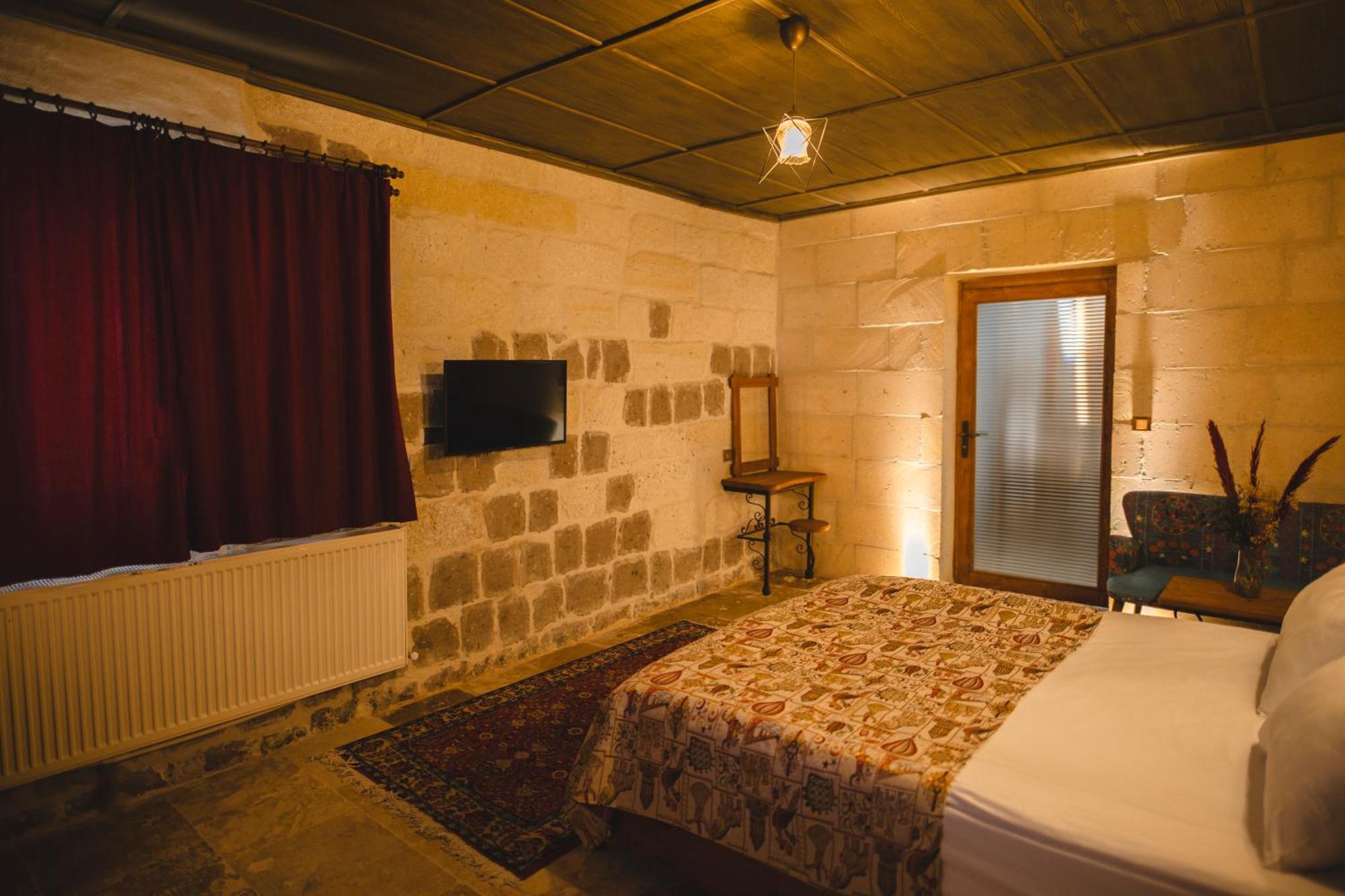 Bed and Breakfast Cavusin Cave House-Cappadocia Гьореме Екстер'єр фото