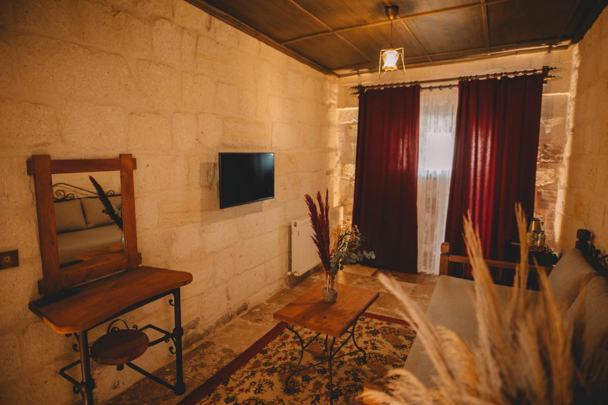 Bed and Breakfast Cavusin Cave House-Cappadocia Гьореме Екстер'єр фото