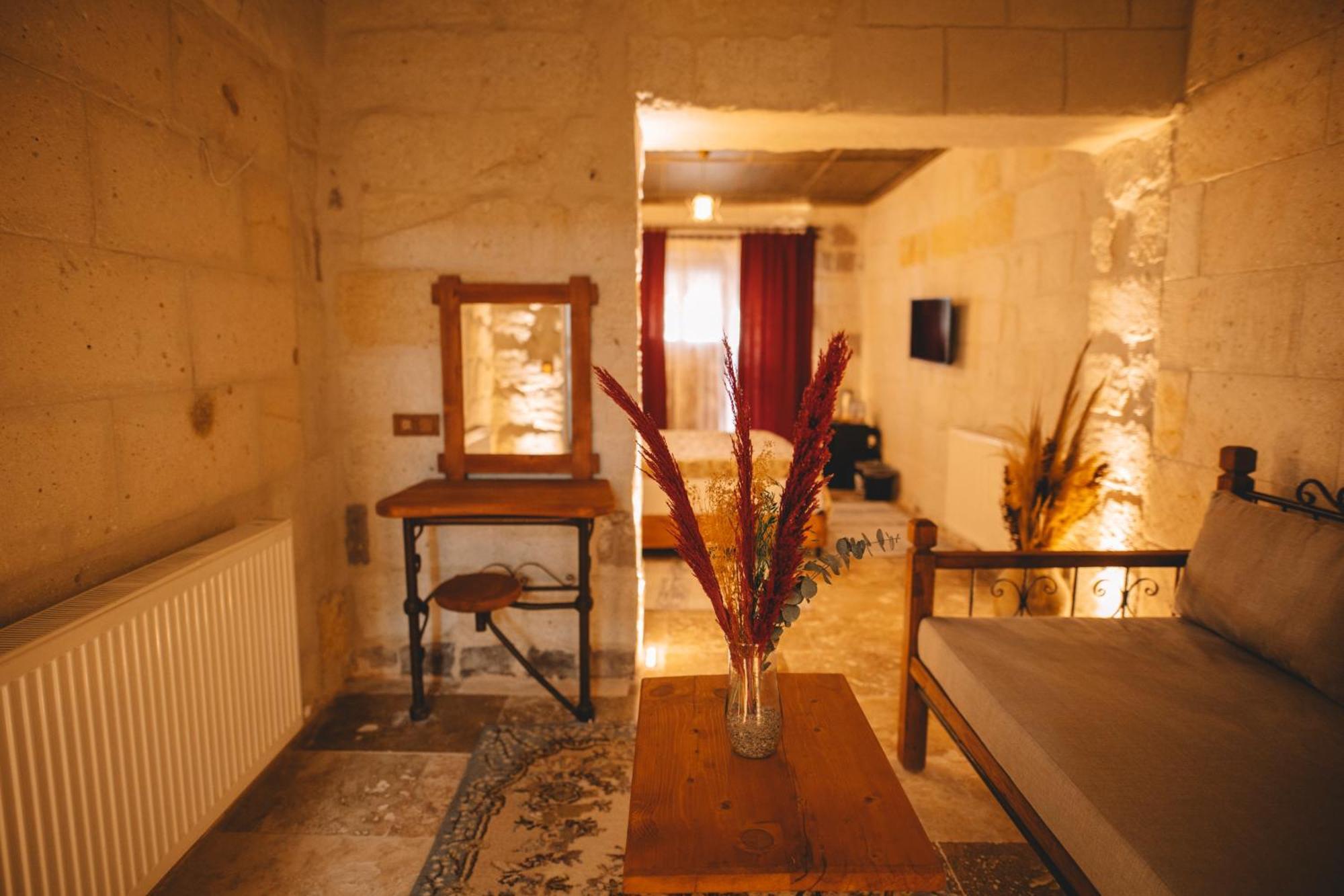Bed and Breakfast Cavusin Cave House-Cappadocia Гьореме Екстер'єр фото