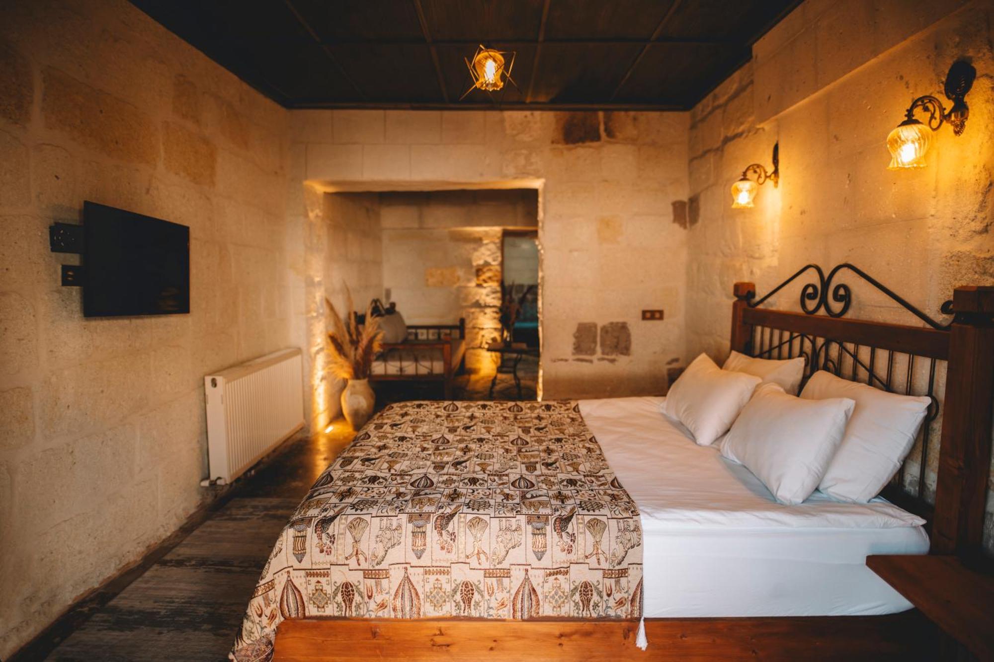 Bed and Breakfast Cavusin Cave House-Cappadocia Гьореме Екстер'єр фото